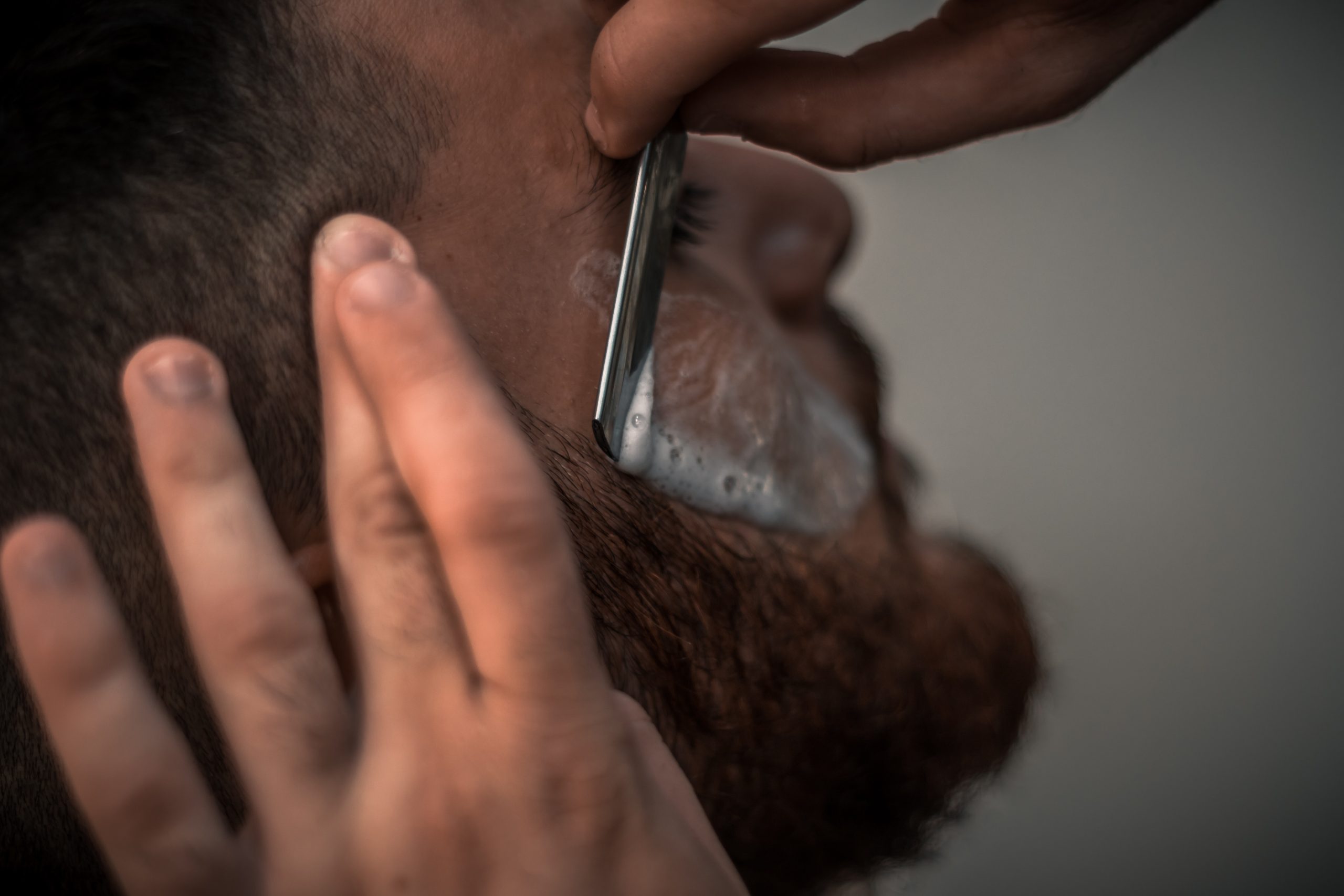 Cómo cortar el pelo en Madrid – El mejor curso de barbería en España